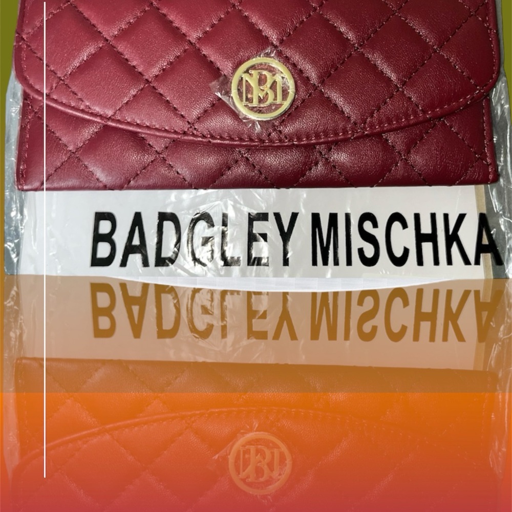 Badgley Mischka-Quilted Faux Leather Long Wallet- stylish, sleek & compact
#N045 - Picture 5 of 5